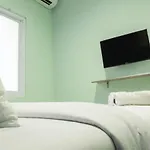 Simple Studio Room At Guest House Way Seputih Near Central Park By Travelio